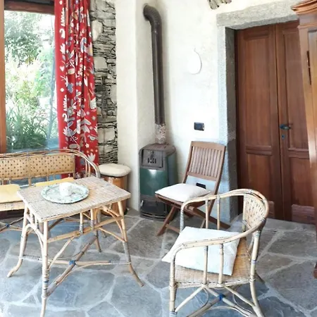 Hébergement de vacances Romantica Casa Di Cristina Al Lago Maggiore *